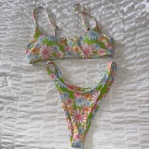 grey bandit x ana flower bikini